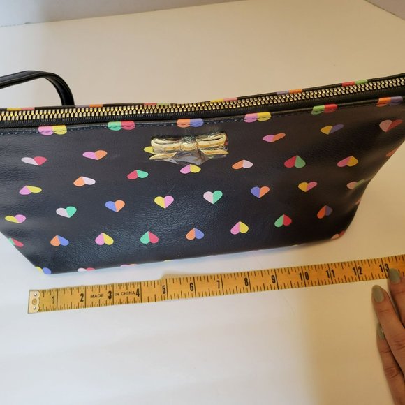 Betset Johnson Hearts Printed Pebble Zip Large Wristlet Black Makeup Case - Picture 7 of 11